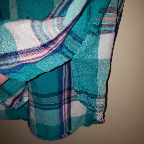 Sleeveless flannel button up shirt - Picture 8 of 10